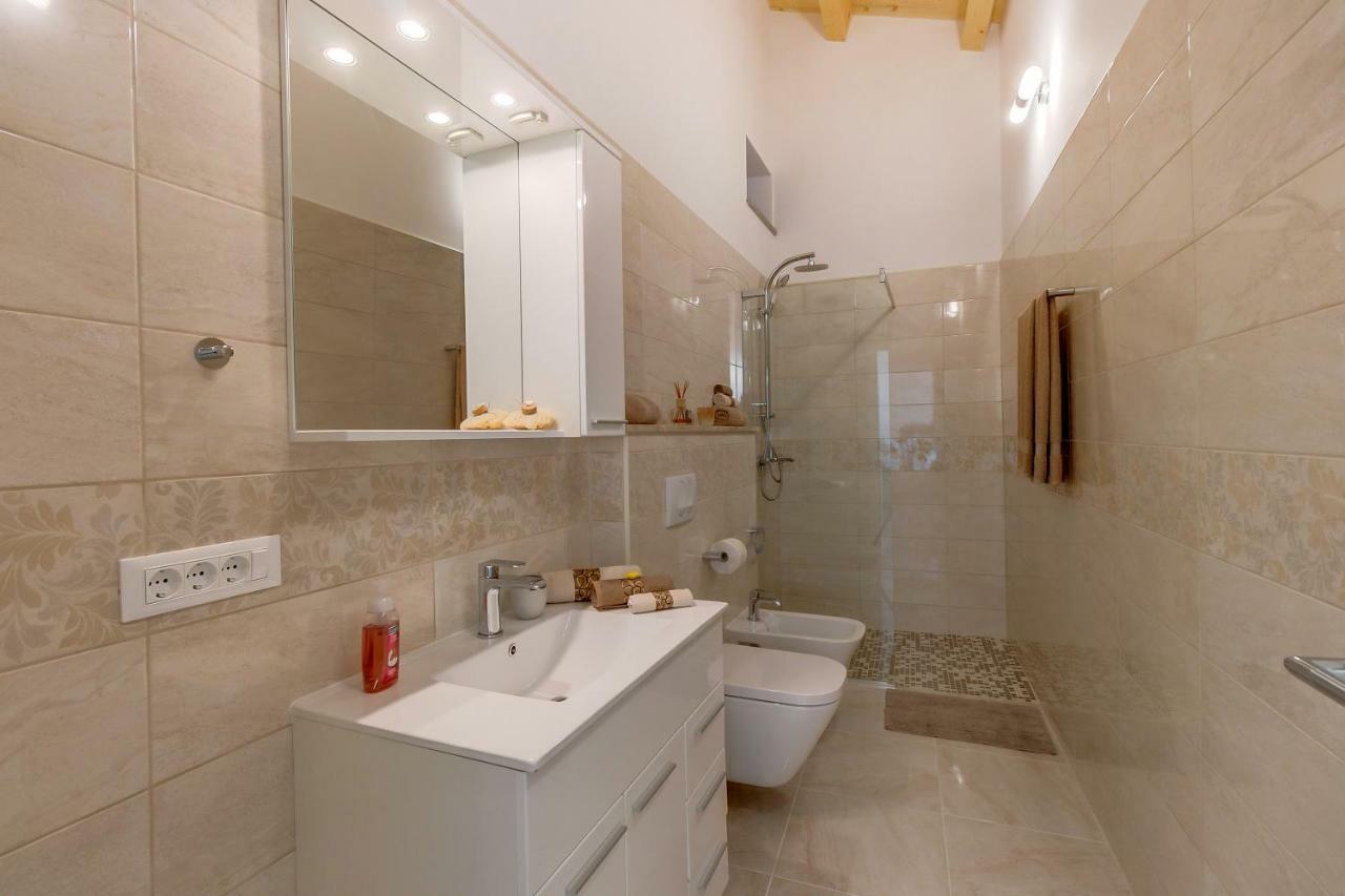 Apartments Relax Veli Lošinj Eksteriør bilde