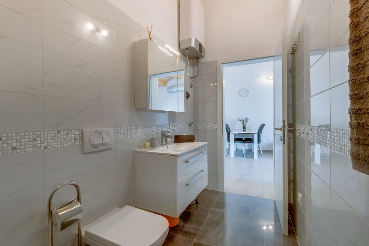 Apartments Relax Veli Lošinj Eksteriør bilde